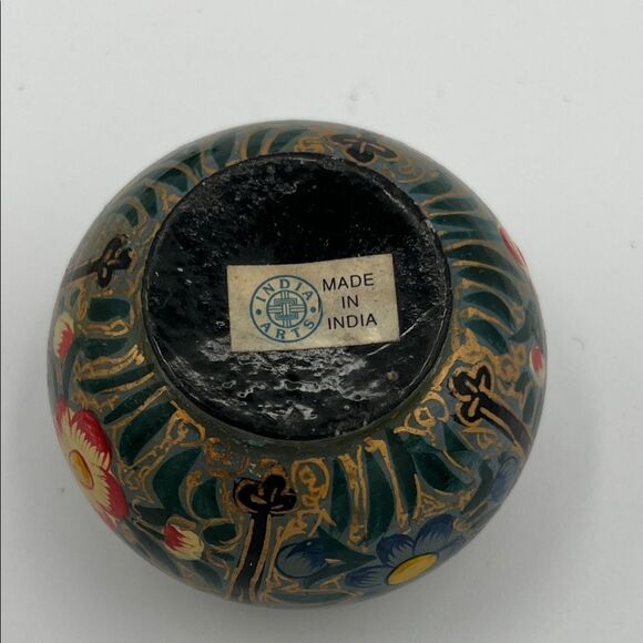 Lacquer Papier-Mache Handcrafted Floral Decorative Trinket Box India - Picture 4 of 5
